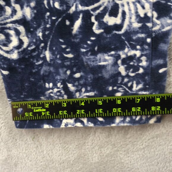 Chaps Denim Womens Capri Jeans Size 10 Floral Batik Indigo Blue Boho Chic Casual - Picture 7 of 11
